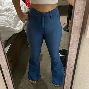High waisted bell bottom jeans - size 5
